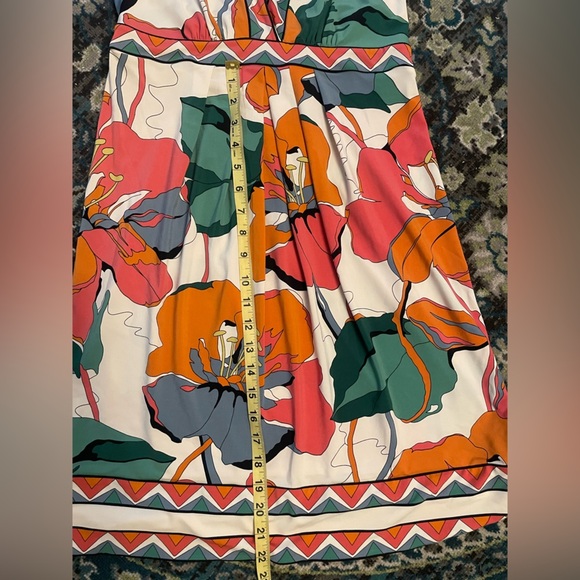 BCBGMAXAZRIA Flowered Halter Top Dress -B10 - Picture 7 of 7